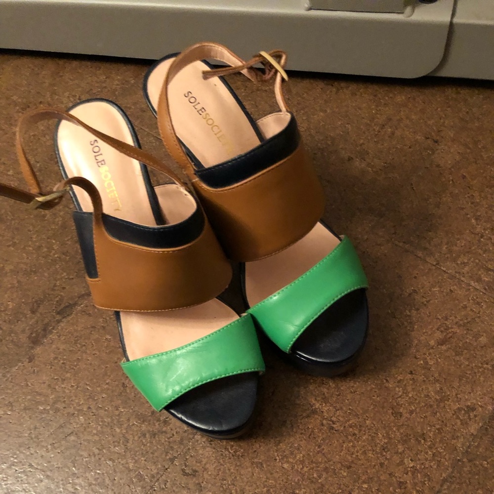 Sandal